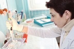 È molto importante diagnosticare la prostatite in modo tempestivo utilizzando i test, poiché ciò accelera il recupero